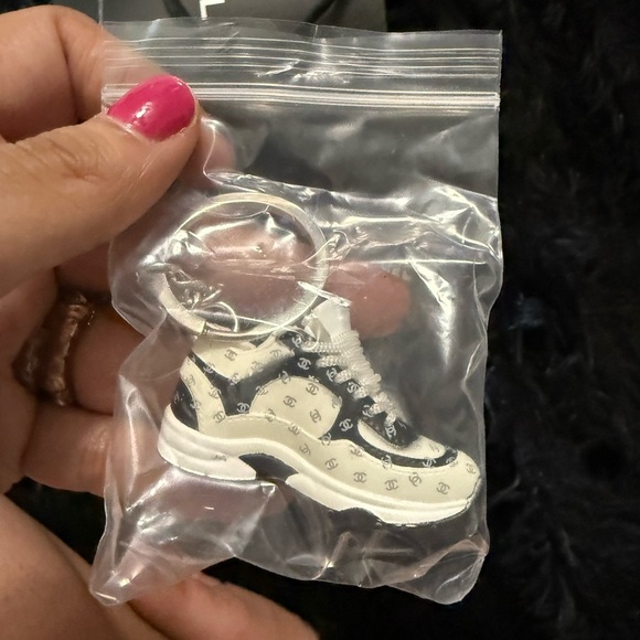 Chanel key charm - Picture 2 of 2